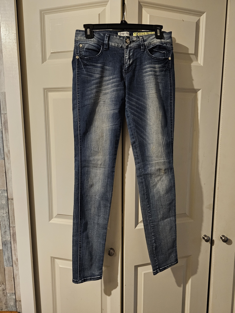 Indigo Rein Skinny Jeans in Faded Blue Wash